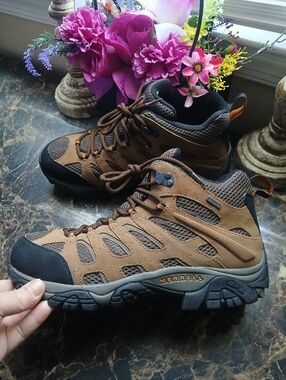 Merrell Moab 3 Mid Waterproof Lace-Up Trail Hiking/Adventure Boots 9.5 Men Wide